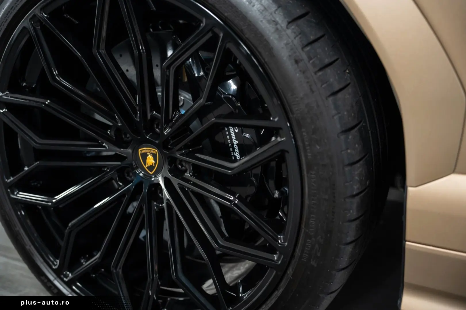 LAMBORGHINI Urus 4.0 V8 PHEV SE