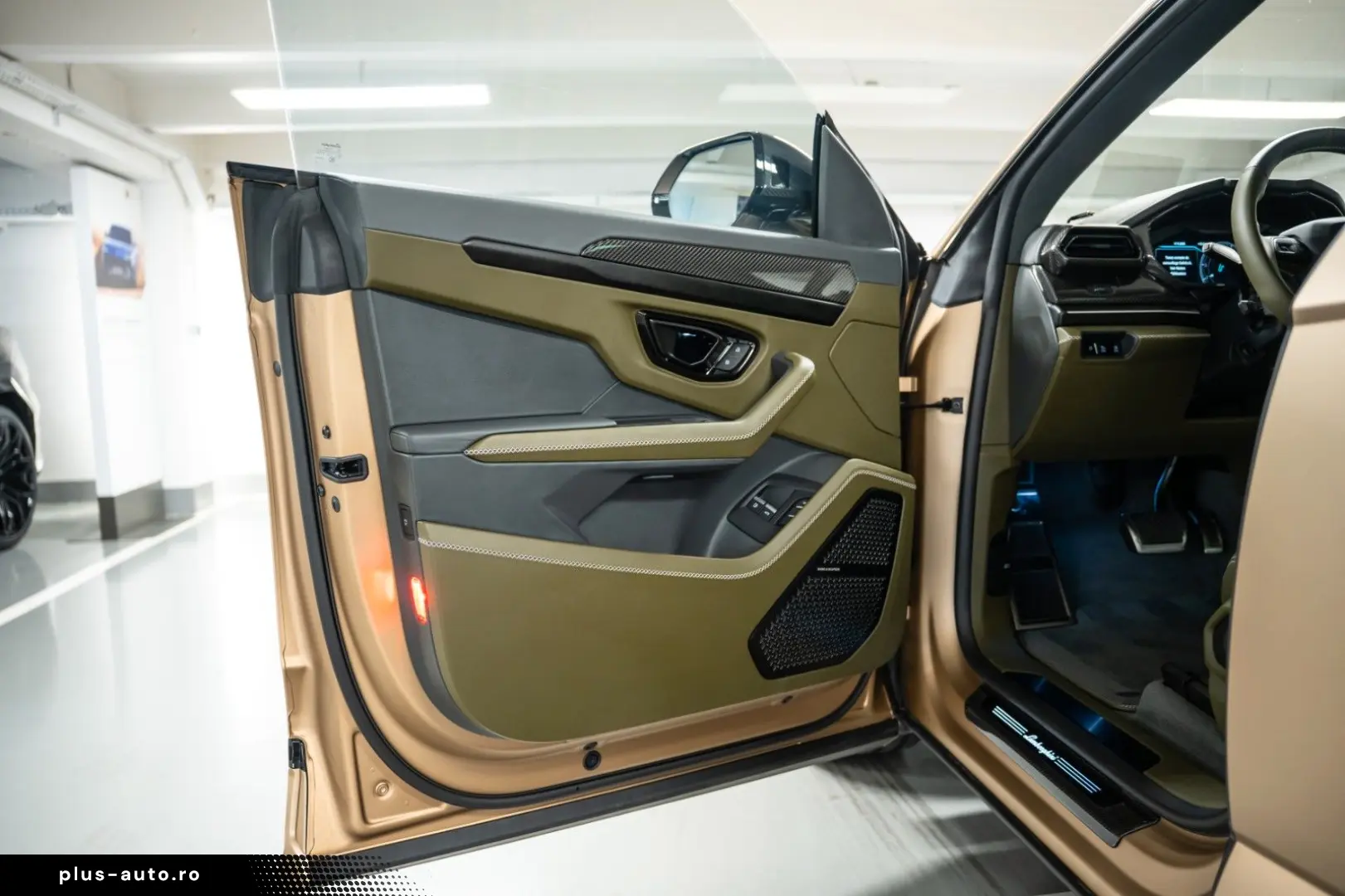 LAMBORGHINI Urus 4.0 V8 PHEV SE