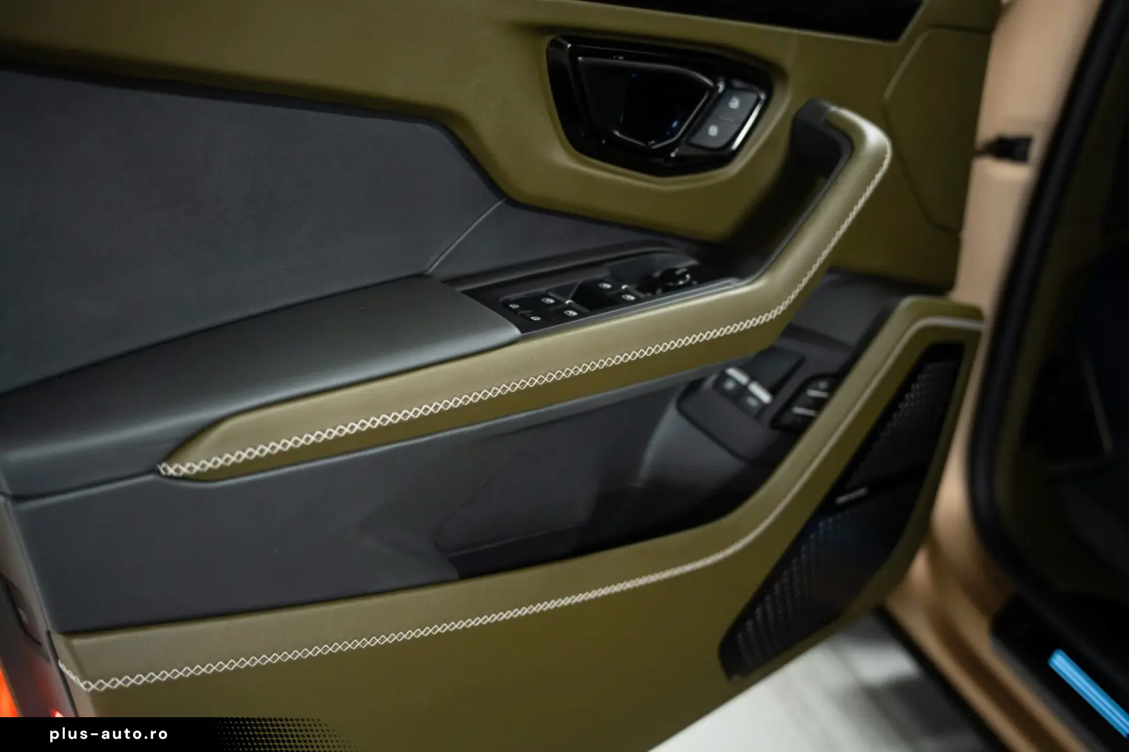 LAMBORGHINI Urus 4.0 V8 PHEV SE