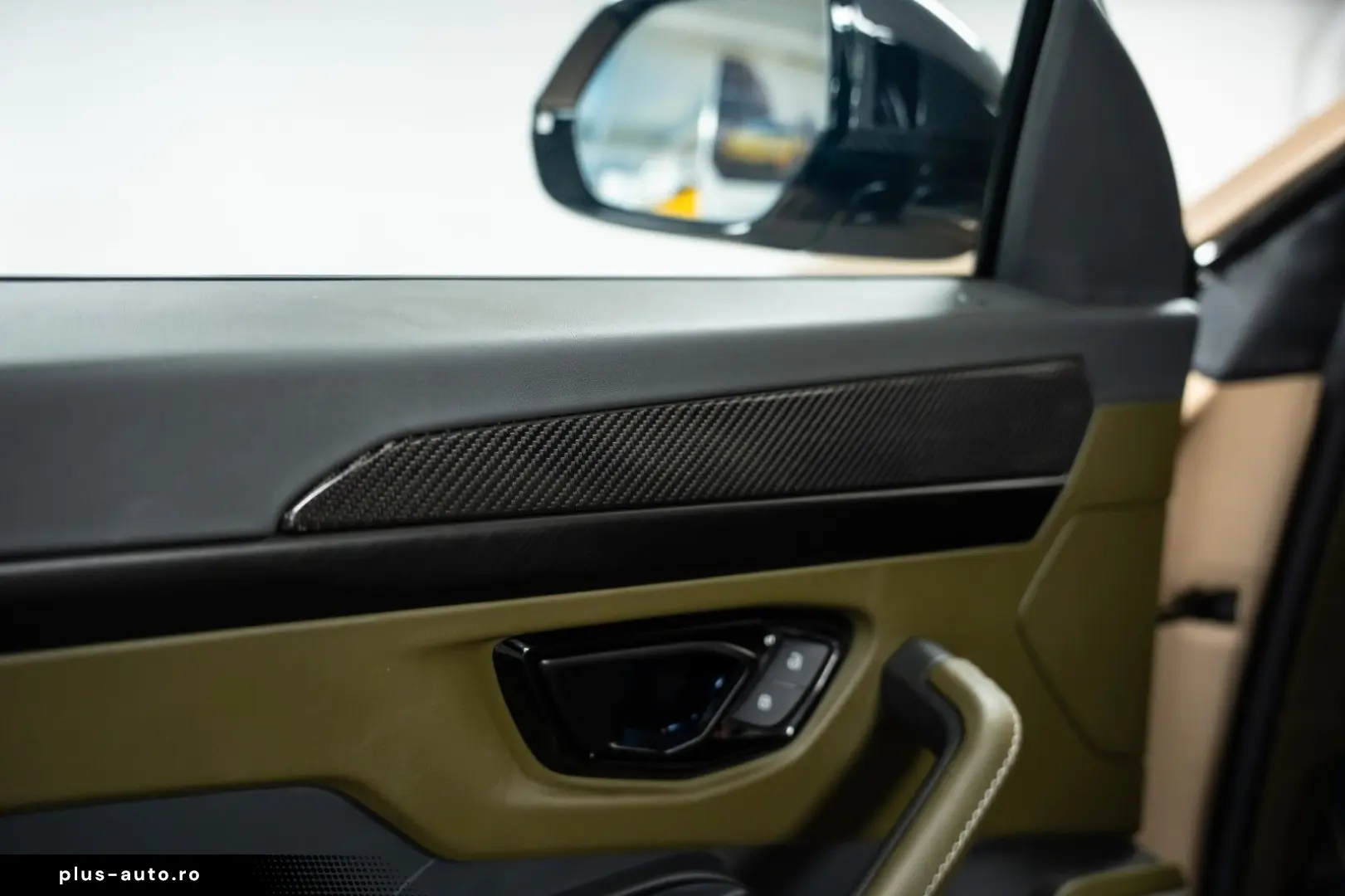 LAMBORGHINI Urus 4.0 V8 PHEV SE