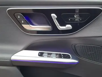 MERCEDES-BENZ GLC 200 4MATIC NIGHT 360 PDC LED MBUX NAVI