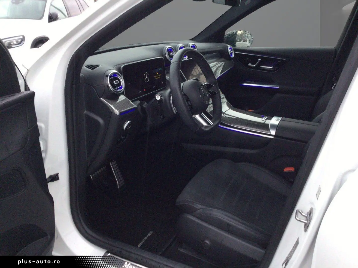 MERCEDES-BENZ GLC 200 4M AMG Line DigiLight KeyGo S-Dach TWA