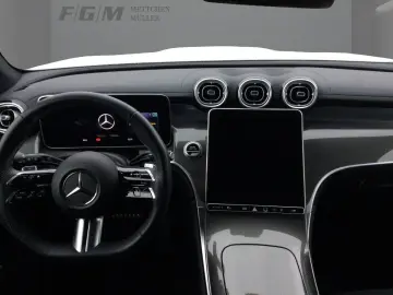 MERCEDES-BENZ GLC 200 4M AMG Line DigiLight KeyGo S-Dach TWA