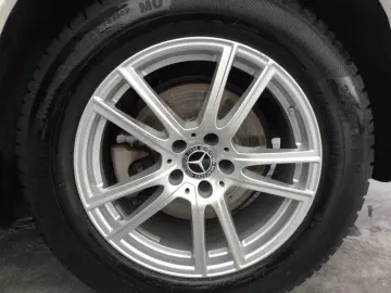 MERCEDES-BENZ GLC 200 4M AMG Line DigiLight KeyGo S-Dach TWA