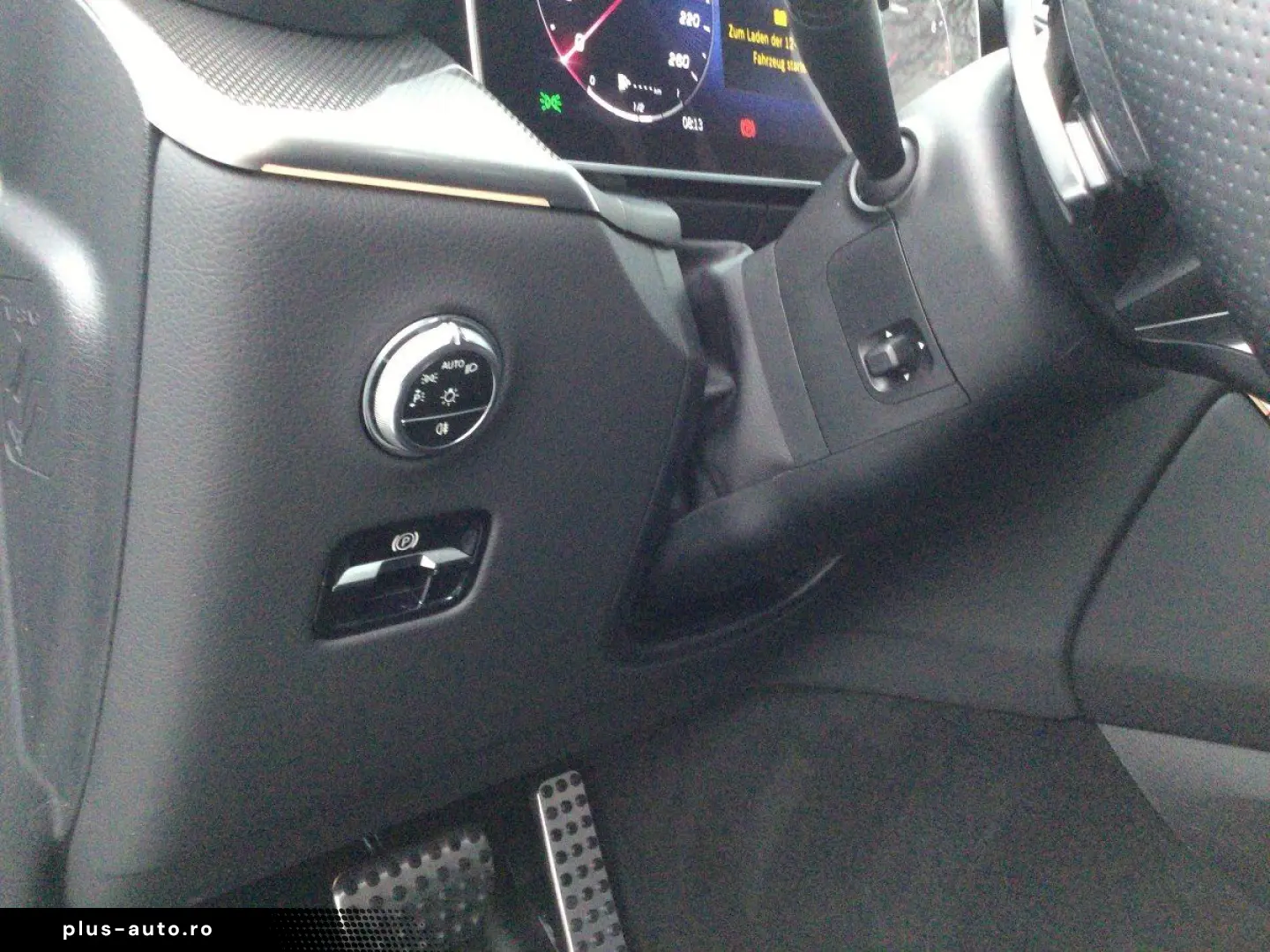 MERCEDES-BENZ GLC 200 4M AMG Line DigiLight KeyGo S-Dach TWA