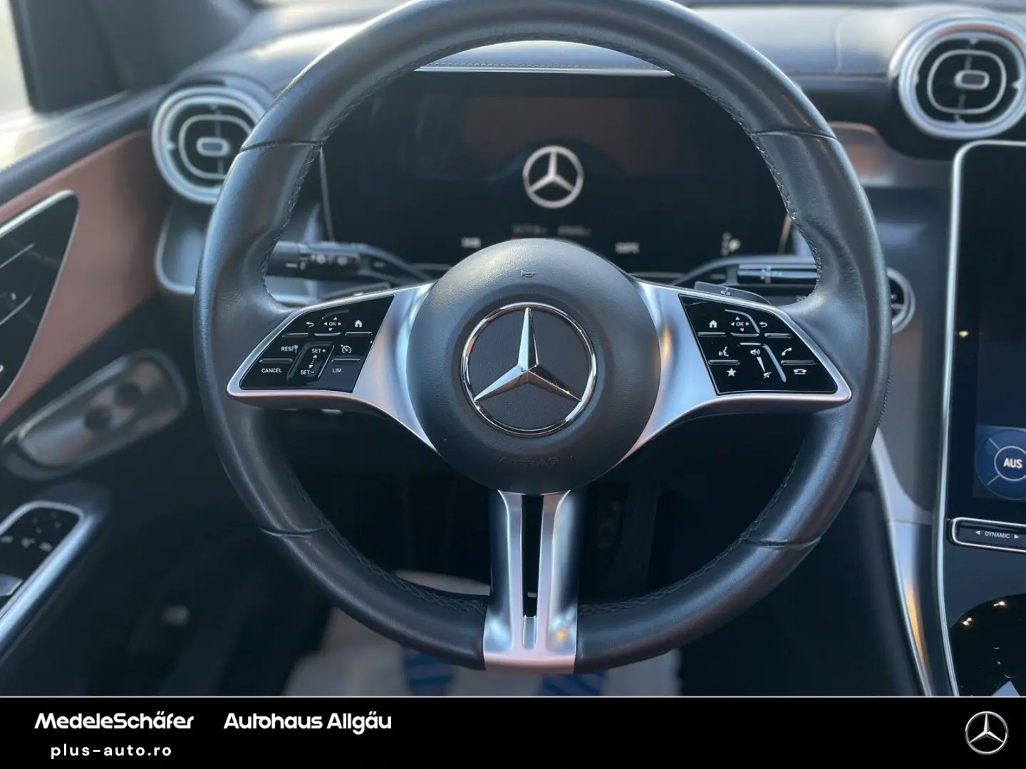 MERCEDES-BENZ GLC 220 d 4M PanoSD AHK Memo Burme Kam&hellip;