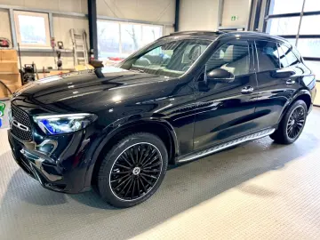 MERCEDES-BENZ GLC 300 4M AMG Night -Airmatic-HUD-Pano-Memory
