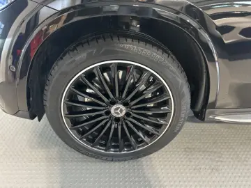 MERCEDES-BENZ GLC 300 4M AMG Night -Airmatic-HUD-Pano-Memory