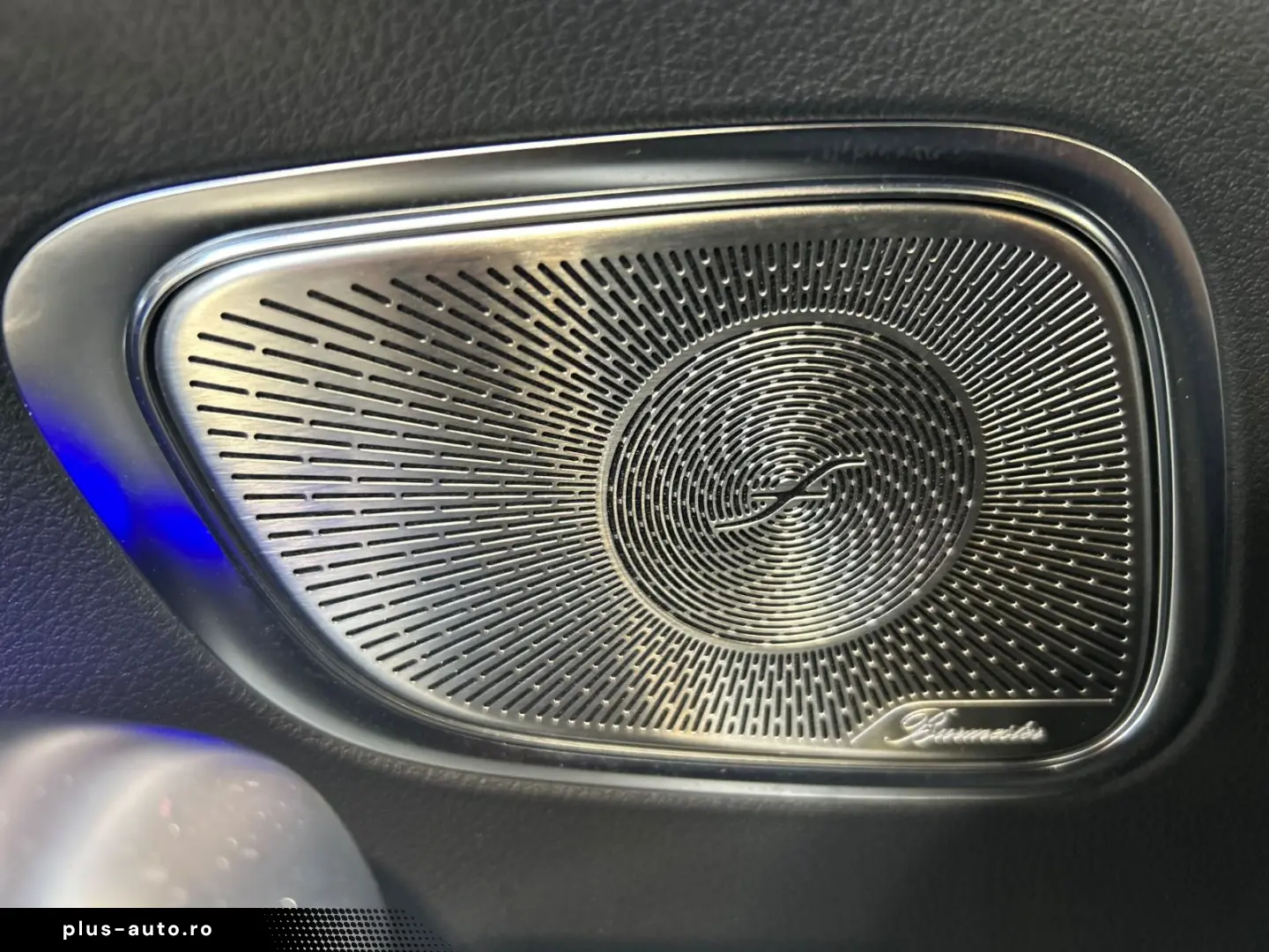 MERCEDES-BENZ GLC 300 4M AMG Night -Airmatic-HUD-Pano-Memory