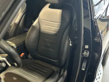 MERCEDES-BENZ GLC 300 4M AMG Night -Airmatic-HUD-Pano-Memory