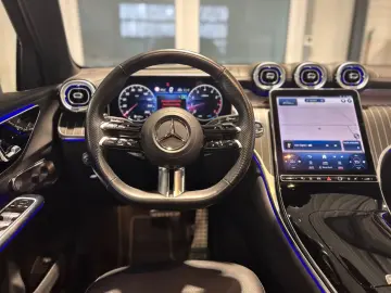 MERCEDES-BENZ GLC 300 4M AMG Night -Airmatic-HUD-Pano-Memory