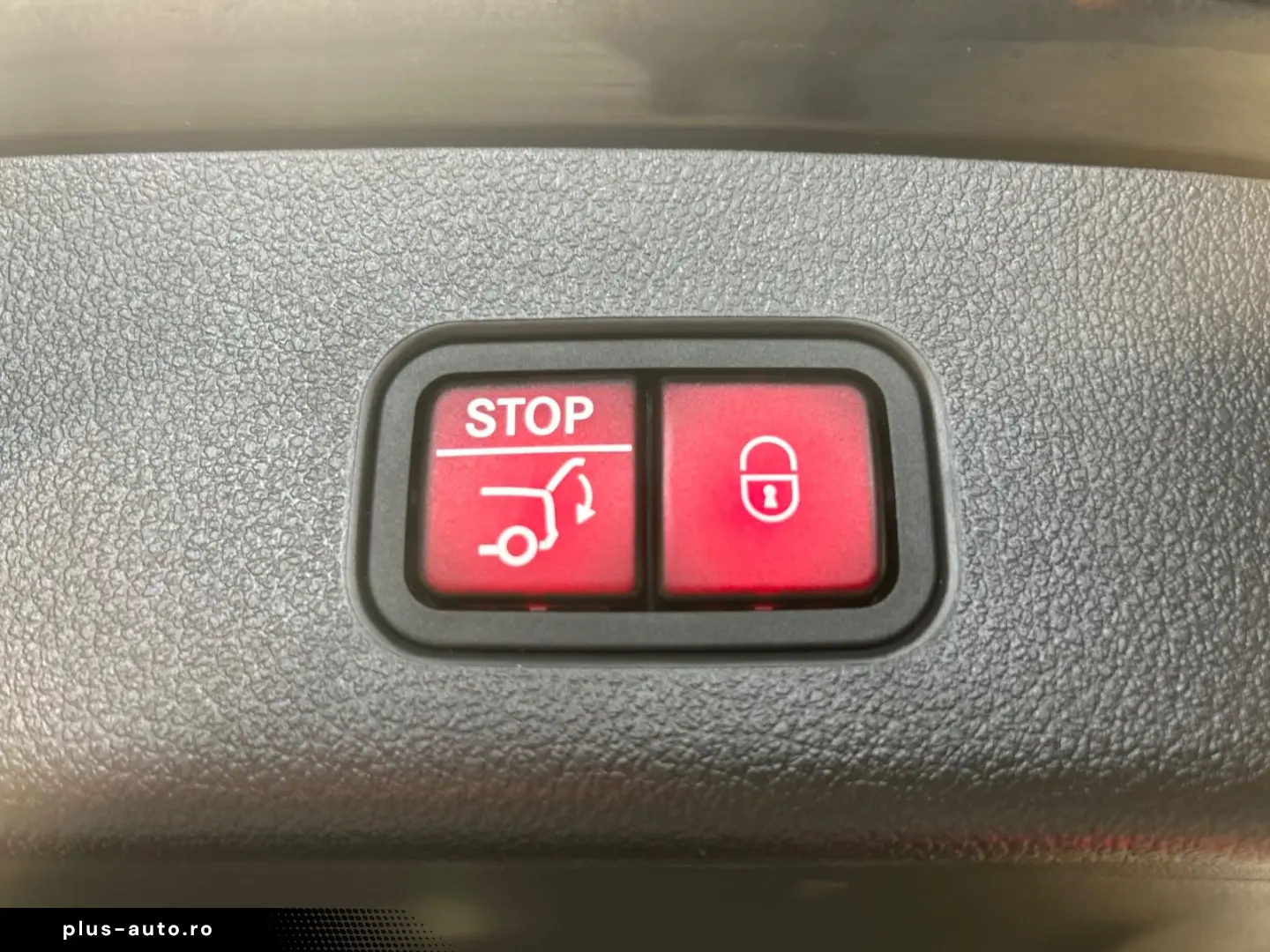 MERCEDES-BENZ GLC 300 4M AMG Night -Airmatic-HUD-Pano-Memory