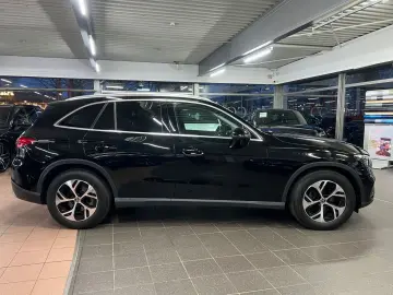 MERCEDES-BENZ GLC 220d 4M 2x Avantgarde Burmester AH&hellip;