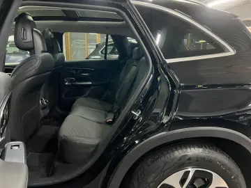 MERCEDES-BENZ GLC 220d 4M 2x Avantgarde Burmester AH&hellip;