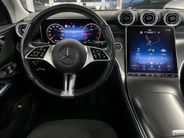 MERCEDES-BENZ GLC 220d 4M 2x Avantgarde Burmester AH&hellip;