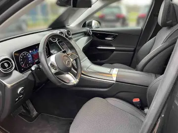 MERCEDES-BENZ GLC 220 d 4M Avantgarde Pano Distr AHK DIGITAL