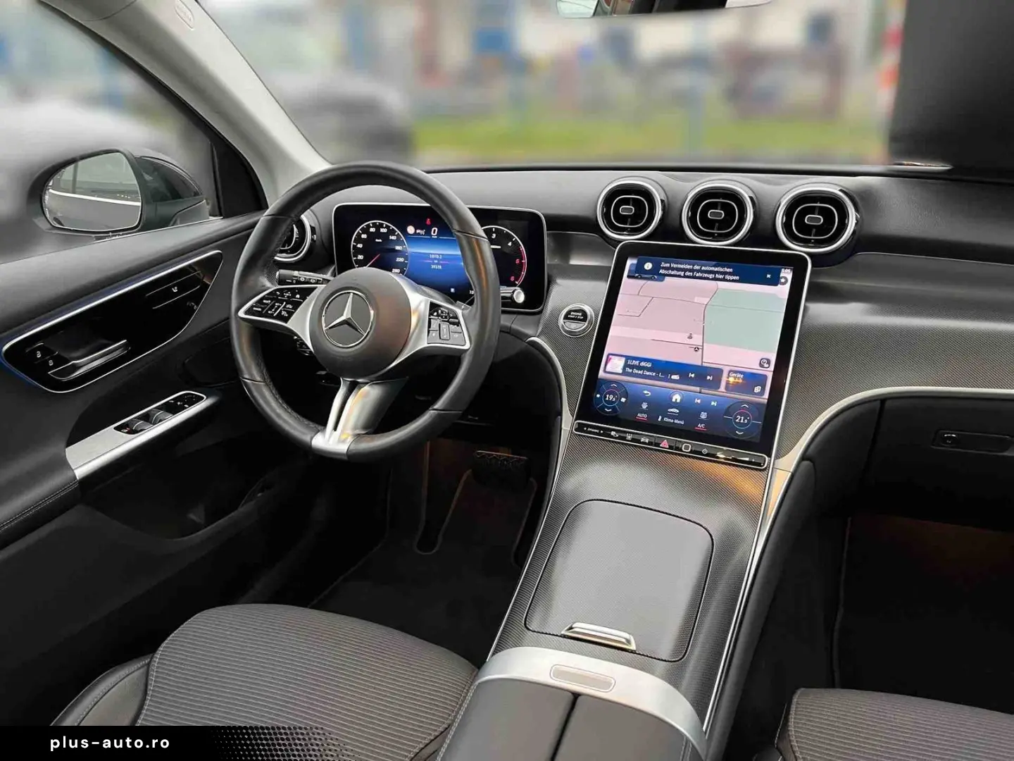 MERCEDES-BENZ GLC 220 d 4M Avantgarde Pano Distr AHK DIGITAL