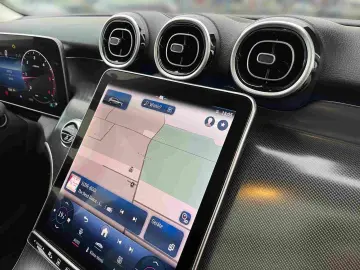 MERCEDES-BENZ GLC 220 d 4M Avantgarde Pano Distr AHK DIGITAL