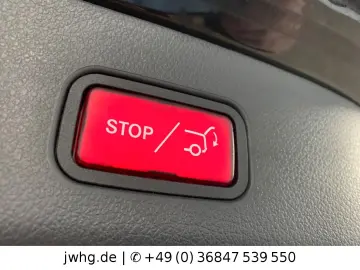 MERCEDES-BENZ GLC 220 d 4M AMG Distronic 360  Burmester AHK