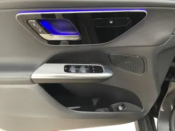 MERCEDES-BENZ GLC 200 4matic AMG AMG MBUX AHK Pano SHD Wide