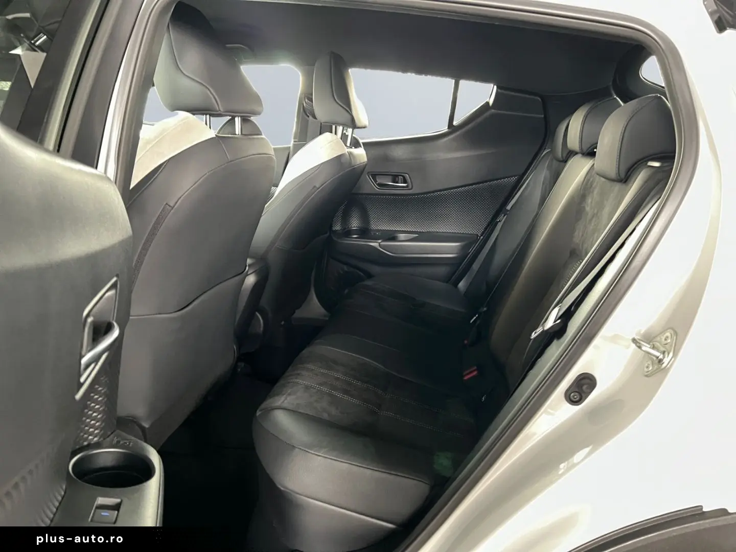 TOYOTA C-HR 2.0 Hybrid GR Sport  LED 19Zoll ACC JBL CAM