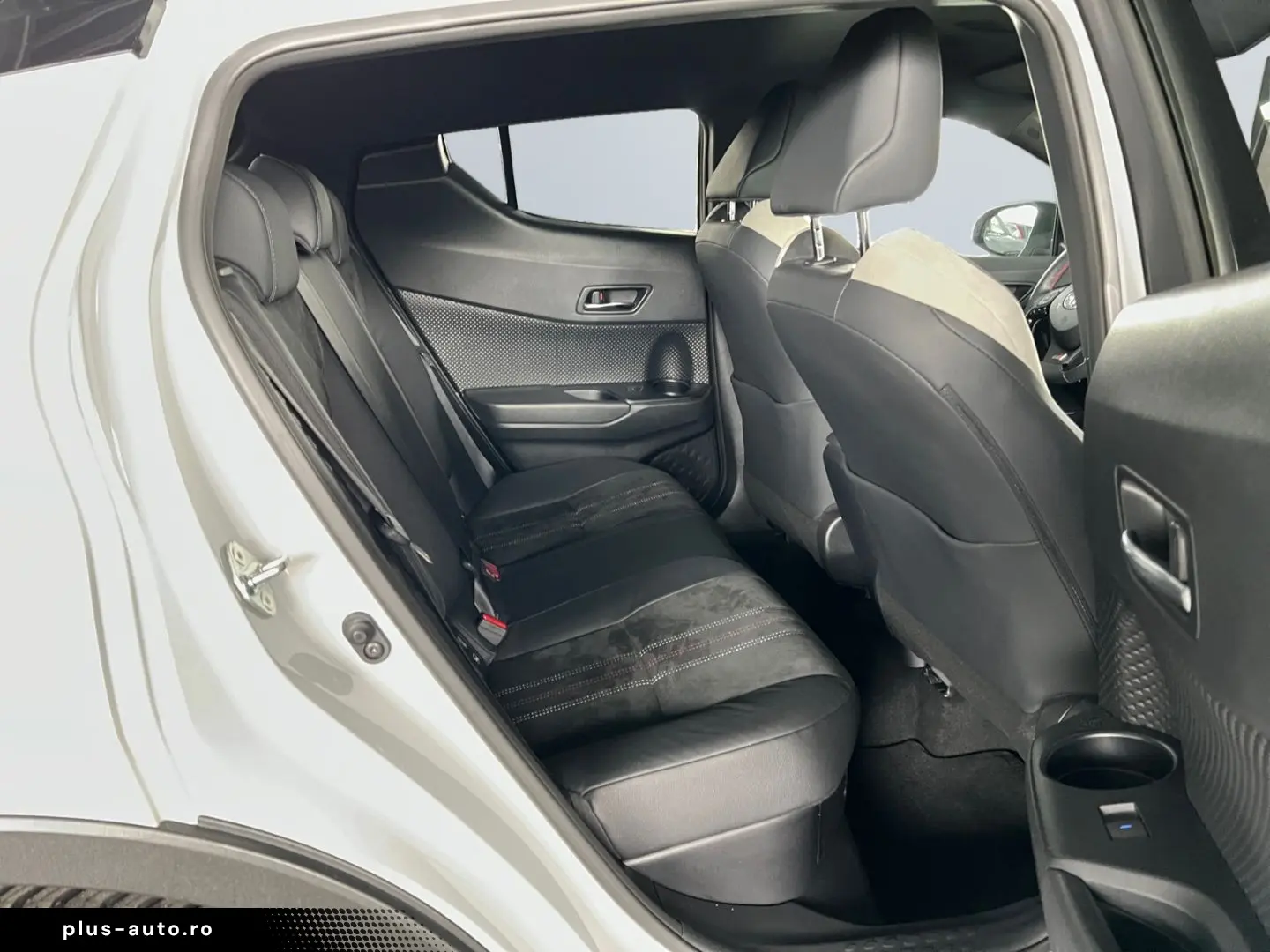 TOYOTA C-HR 2.0 Hybrid GR Sport  LED 19Zoll ACC JBL CAM