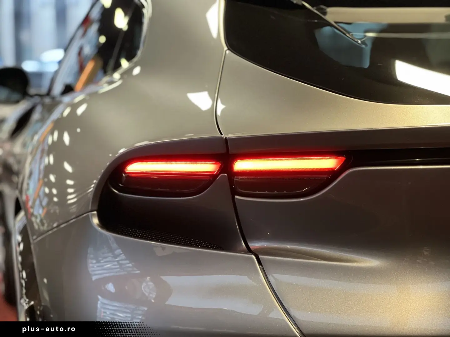 FERRARI Purosangue V12 DCT 4WD FULL CARBON WARRANTY  SKY