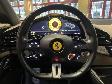 FERRARI Purosangue V12 DCT 4WD FULL CARBON WARRANTY  SKY