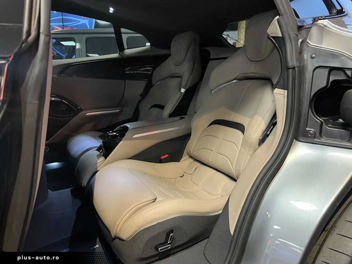 FERRARI Purosangue V12 DCT 4WD FULL CARBON WARRANTY  SKY