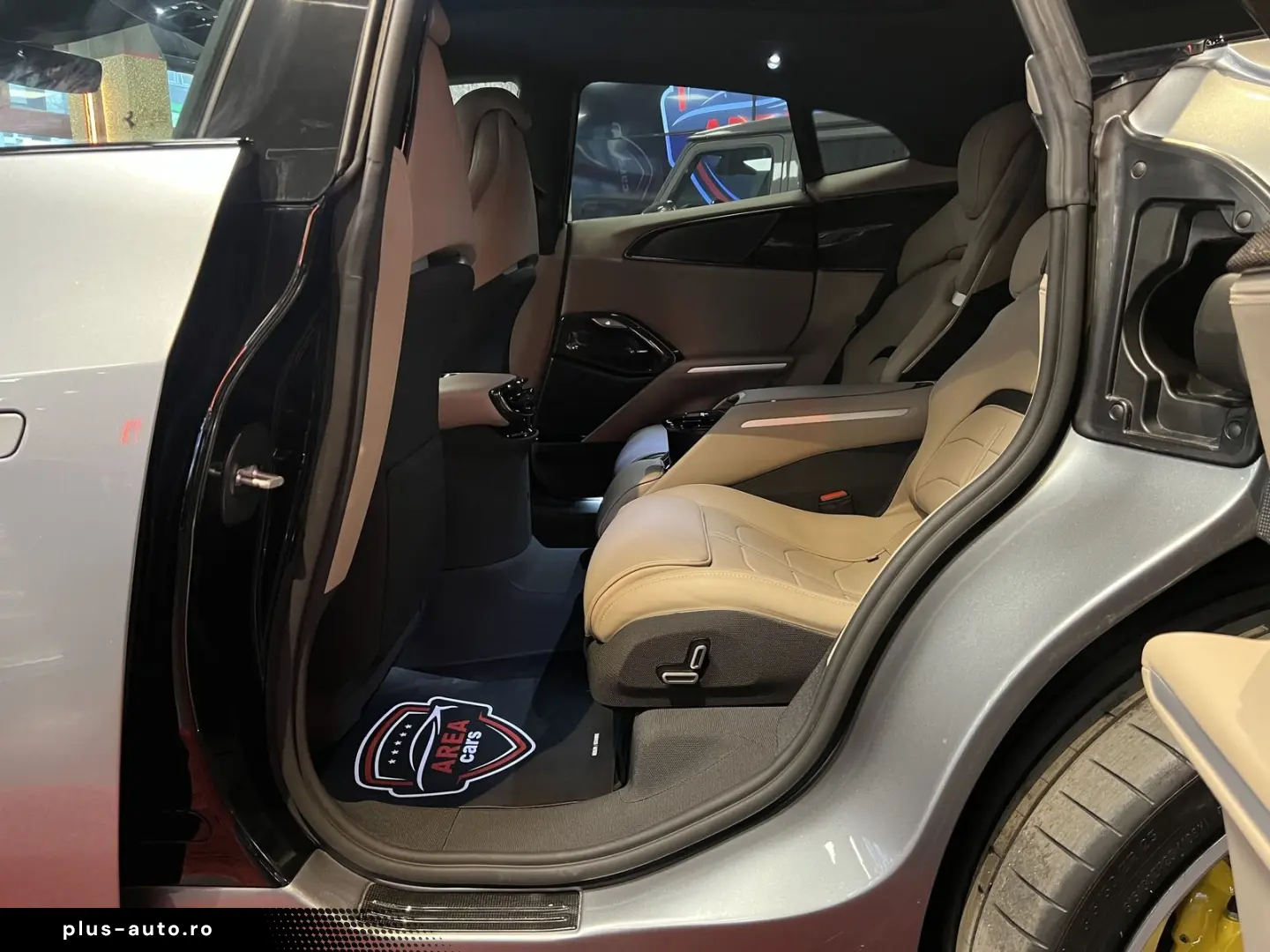 FERRARI Purosangue V12 DCT 4WD FULL CARBON WARRANTY  SKY