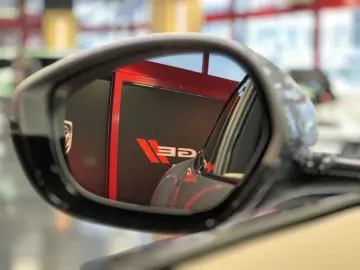 FERRARI Purosangue V12 DCT 4WD FULL CARBON WARRANTY  SKY