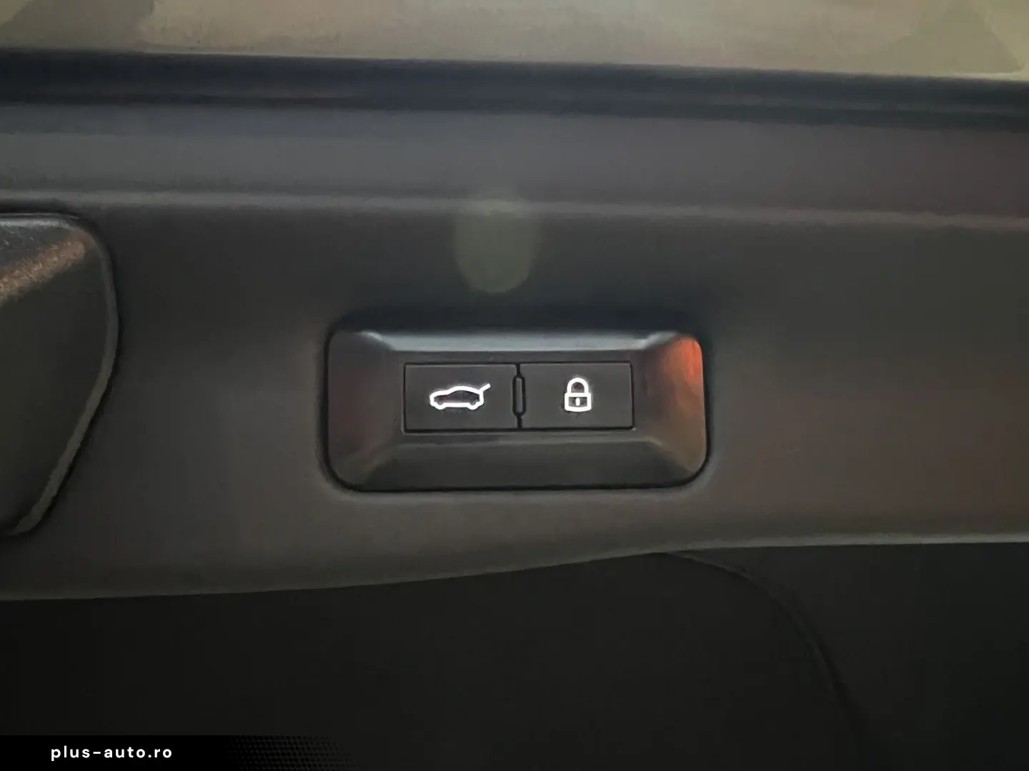 FERRARI Purosangue V12 DCT 4WD FULL CARBON WARRANTY  SKY