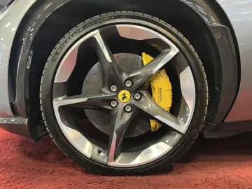 FERRARI Purosangue V12 DCT 4WD FULL CARBON WARRANTY  SKY