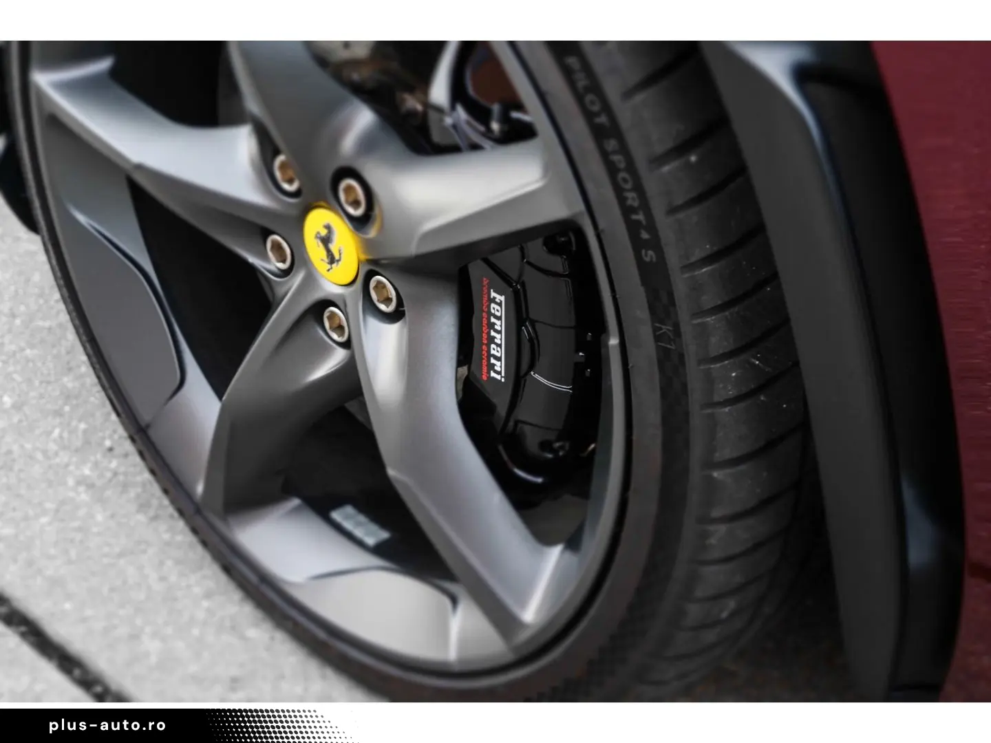 FERRARI Purosangue  Matrix-LED 360 -Kamera Burmester Pri