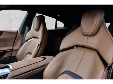 FERRARI Purosangue  Matrix-LED 360 -Kamera Burmester Pri