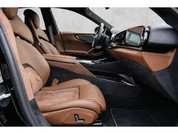 FERRARI Purosangue  Matrix-LED 360 -Kamera Burmester Pri