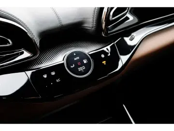 FERRARI Purosangue  Matrix-LED 360 -Kamera Burmester Pri