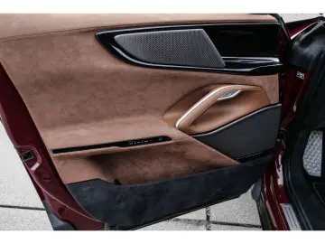 FERRARI Purosangue  Matrix-LED 360 -Kamera Burmester Pri