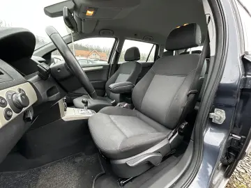 Opel Astra 1.6 MPI  Easytronic    GPL