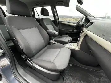 Opel Astra 1.6 MPI  Easytronic    GPL