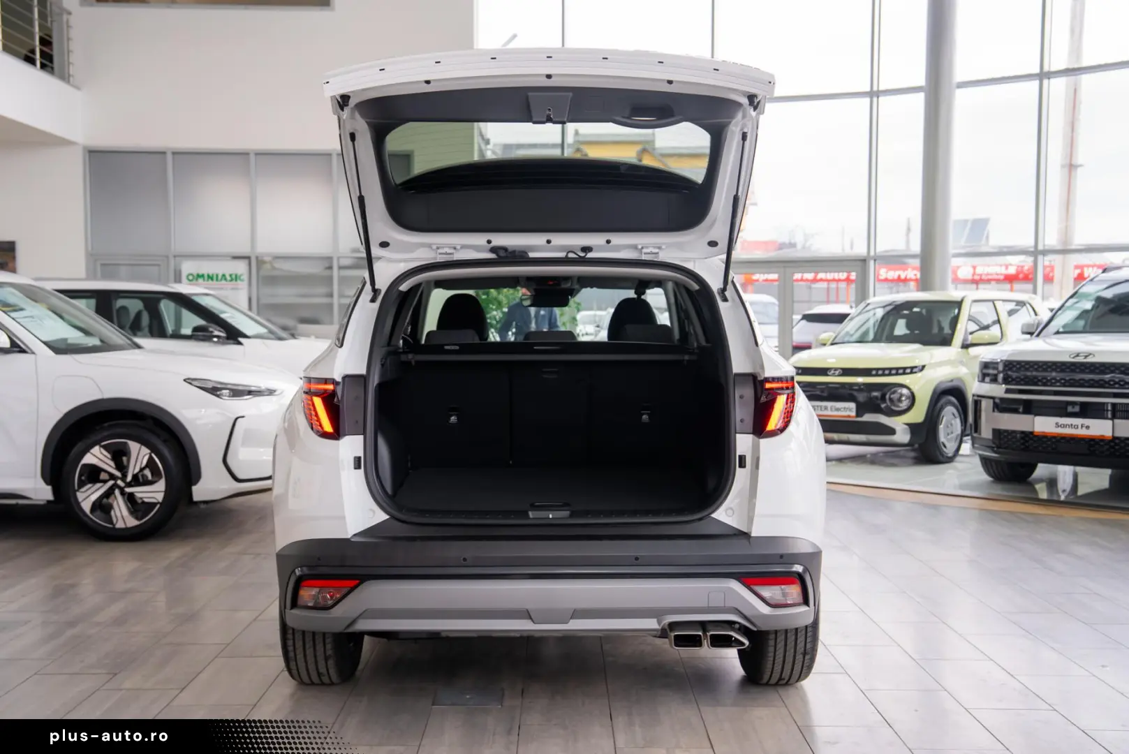 Hyundai Tucson TUCSON 1.6T-GDI   PLUG-IN 4WD 6AT STYLE