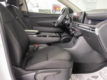 Hyundai Tucson TUCSON 1.6T-GDI   PLUG-IN 4WD 6AT STYLE