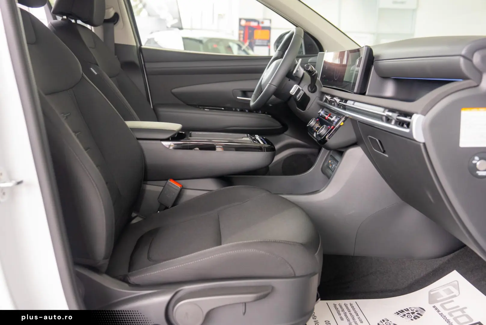 Hyundai Tucson TUCSON 1.6T-GDI   PLUG-IN 4WD 6AT STYLE