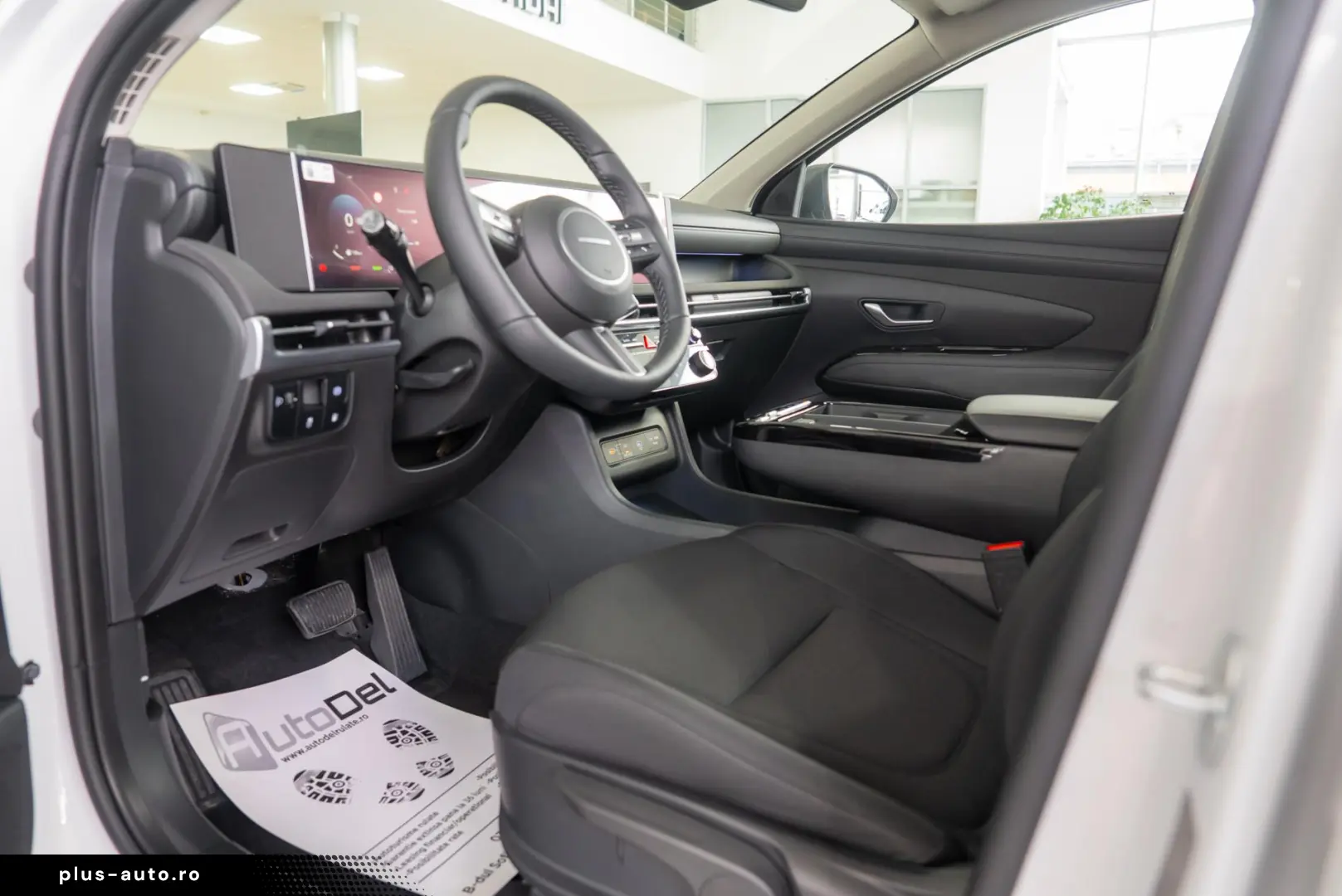 Hyundai Tucson TUCSON 1.6T-GDI   PLUG-IN 4WD 6AT STYLE