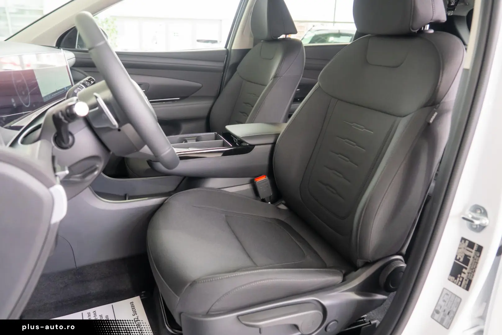 Hyundai Tucson TUCSON 1.6T-GDI   PLUG-IN 4WD 6AT STYLE