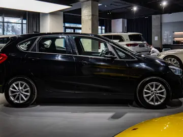 BMW 216D ACTIVE TOURER