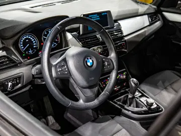BMW 216D ACTIVE TOURER