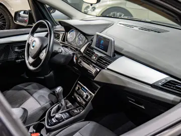 BMW 216D ACTIVE TOURER