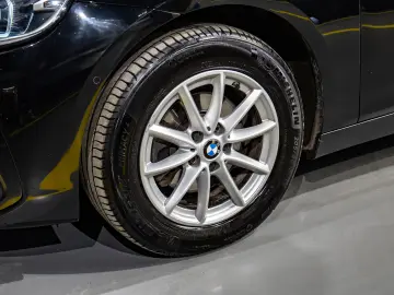 BMW 216D ACTIVE TOURER