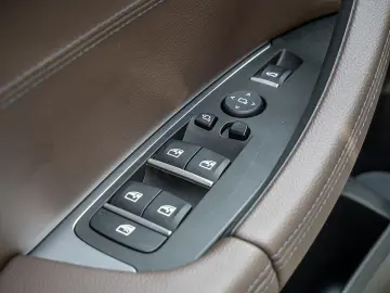 BMW X3 xDrive 30i M-Sport 360  LASER PANO LEDER MEM